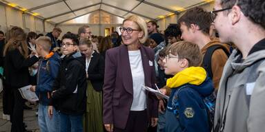 Jungforscher im Einsatz im Palais NÖ