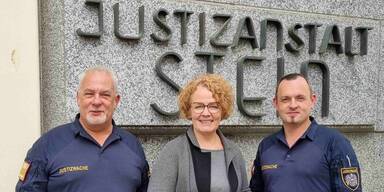 Leiter der JA Stein Generalmajor Erich Huber-Günsthofer, NÖAAB-Landesobfrau Christiane Teschl-Hofmeister, Oberleutnant Michael Bauer 