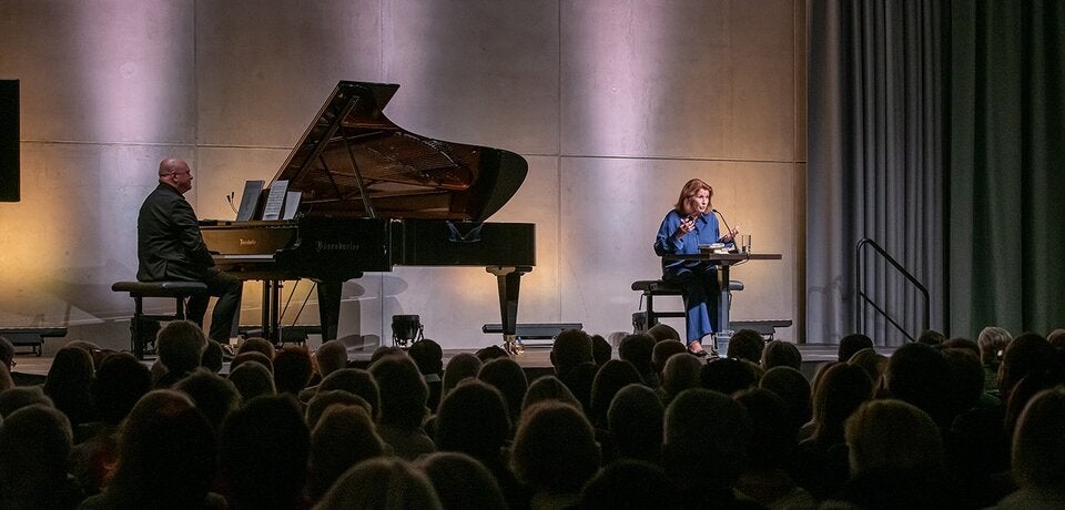 Senta Berger und Starpianist Florian Krumpöck begeisterten das Publikum in den Kasematten. 