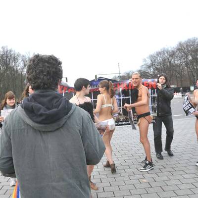 Wiener attackiert Tierschützer mit Säure