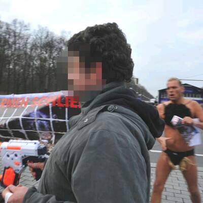 Wiener attackiert Tierschützer mit Säure