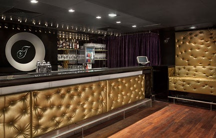 Club Tiffanys sperrt im Hilton auf