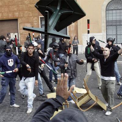 Studentenproteste arten in Rom aus