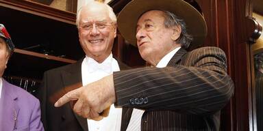 Larry Hagman: Frackprobe bei Pepino Teuschler