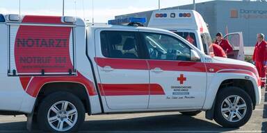 Arbeiter stürzt ab - schwer verletzt