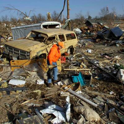 Tornados wüten im Mittleren Westen der USA