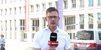 oe24.TV-Reporter Thomas Herzog