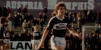 Sensationelle Polster-Doku zum 60er: G&auml;nsehaut, Lachtr&auml;nen & "Toooor, Toooor!"