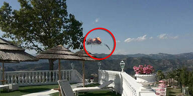 Kampfjets stürzen nach Crash ab 