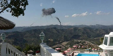 Kampfjets stürzen nach Crash ab 