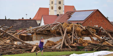 Tornado verwüstet Dorf in Bayern