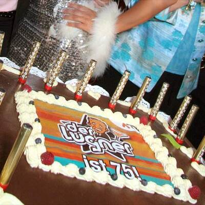 Richie feiert Mausis Auszug