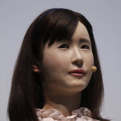 Fotos von Toshibas Roboter-Frau