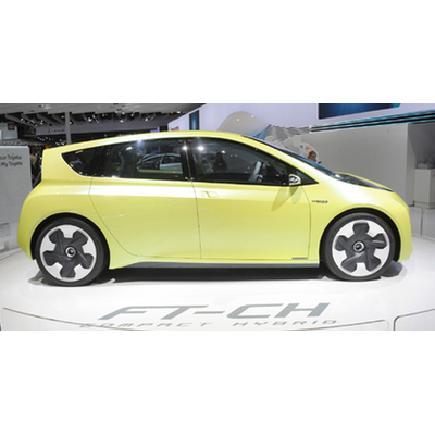 Viele Neuheiten bei Toyota und Lexus