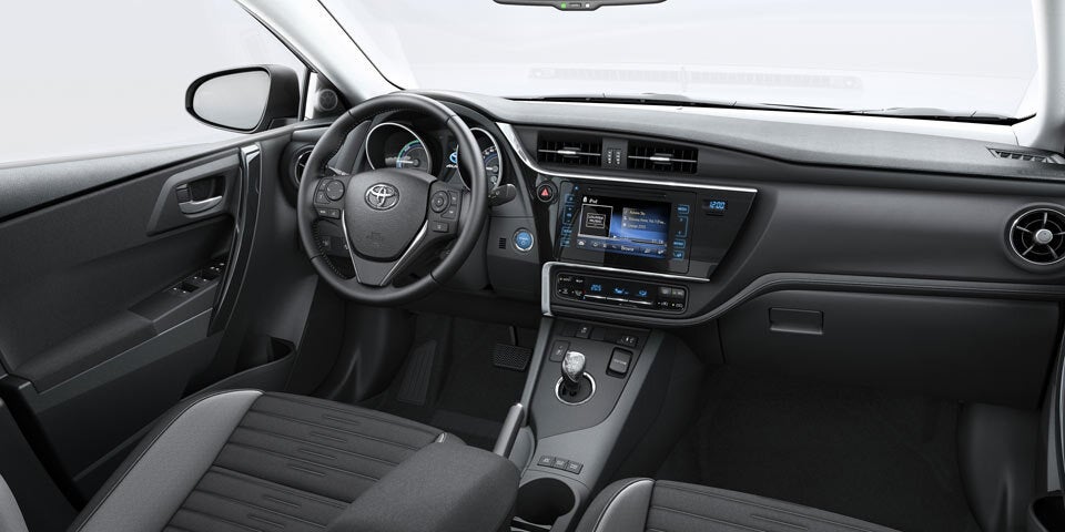 Toyota Auris Kombi im Outdoor-Look