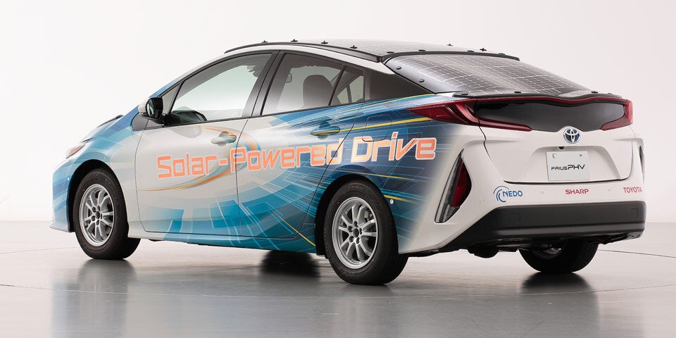 Toyota Hybrid: Sonne verlängert Reichweite
