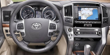 Facelift für den Toyota Land Cruiser V8