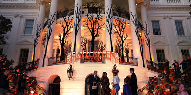 Trump: Halloween-Spaß vor dem weißen Haus
