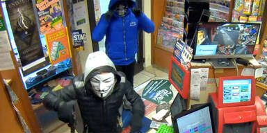 Trafik-Raub: Zwei Täter auf der Flucht 