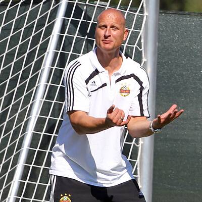 Wer soll neuer Rapid-Trainer werden?