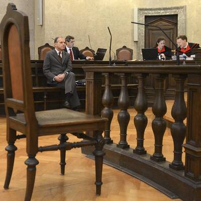 Der erste Prozess-Tag: Der ehemalige Minister weist jede Schuld von sich