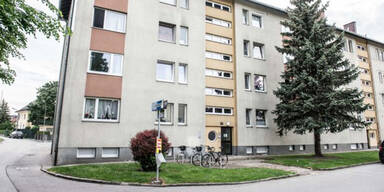 Frau (41) und Hund tot in Wohnung gefunden