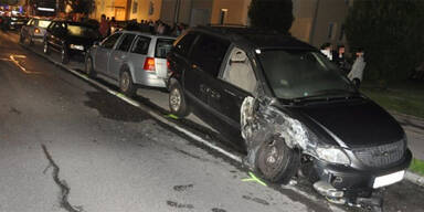 Mit geklautem Wagen 6 Autos demoliert