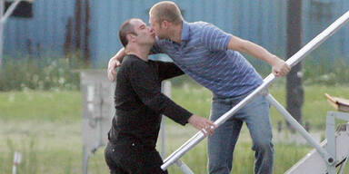 travolta_kuessen_pps