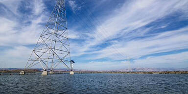 US-Manager pinkelt in Trinkwasserspeicher