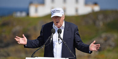 Hakenkreuz-Protest gegen Trump