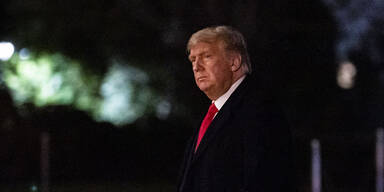 Nach 12 Stunden Sperre: Trump darf wieder twittern