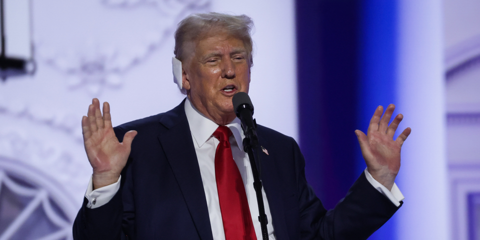 Aktuelle Umfrage: Harris und Trump nahezu Kopf an Kopf