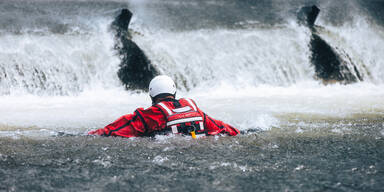 Tschechische Feuerwehr bei einer &Uuml;bung