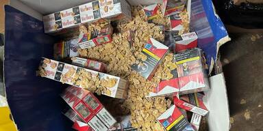 Schmuggler versteckten illegale Tschick unter Cornflakes & Kekspackungen