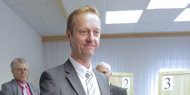 Tsch&uuml;rtz will Vertrauensfrage stellen