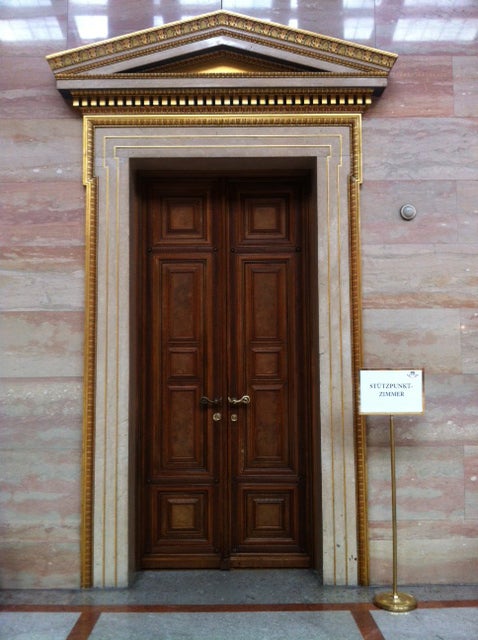 Faymanns neues Team startet