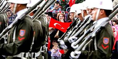 Anklage gegen sieben hohe Offiziere