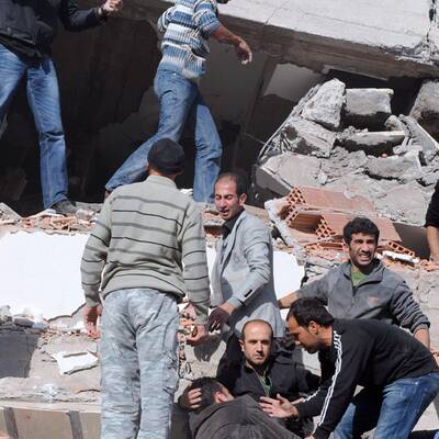 Zahlreiche Tote bei Beben in Türkei