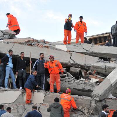 Zahlreiche Tote bei Beben in Türkei