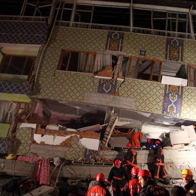 Zahlreiche Tote bei Beben in Türkei