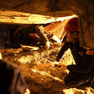 Zahlreiche Tote bei Beben in Türkei