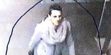 Unbekannter bedroht Türsteher mit Pistole