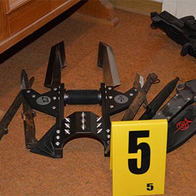 Riesiges Waffenlager ausgehoben