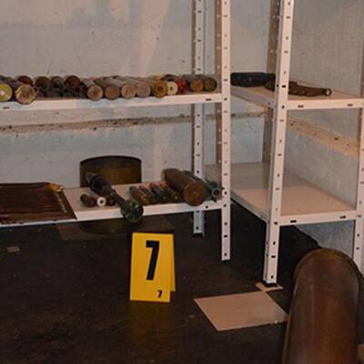 Riesiges Waffenlager ausgehoben