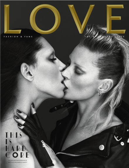Love Magazine: Kate Moss küsst transsexuelles Model
