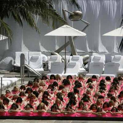 Spencer Tunicks Nacktshooting in Miami