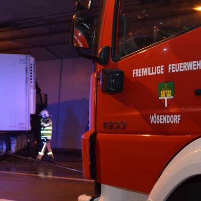  Von Tirol bis ins Burgenland gibt es Verkehrsprobleme. Besonders betroffen von Schnee ist Wien.