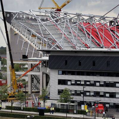 Twente-Stadiondach eingestürzt