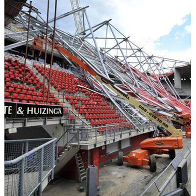 Twente-Stadiondach eingestürzt
