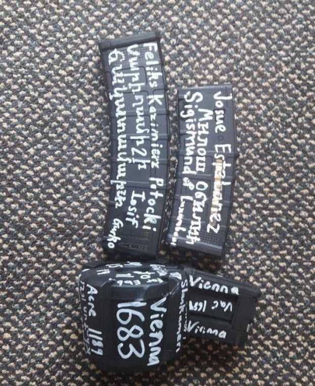 Das bedeuten die Symbole auf den Waffen